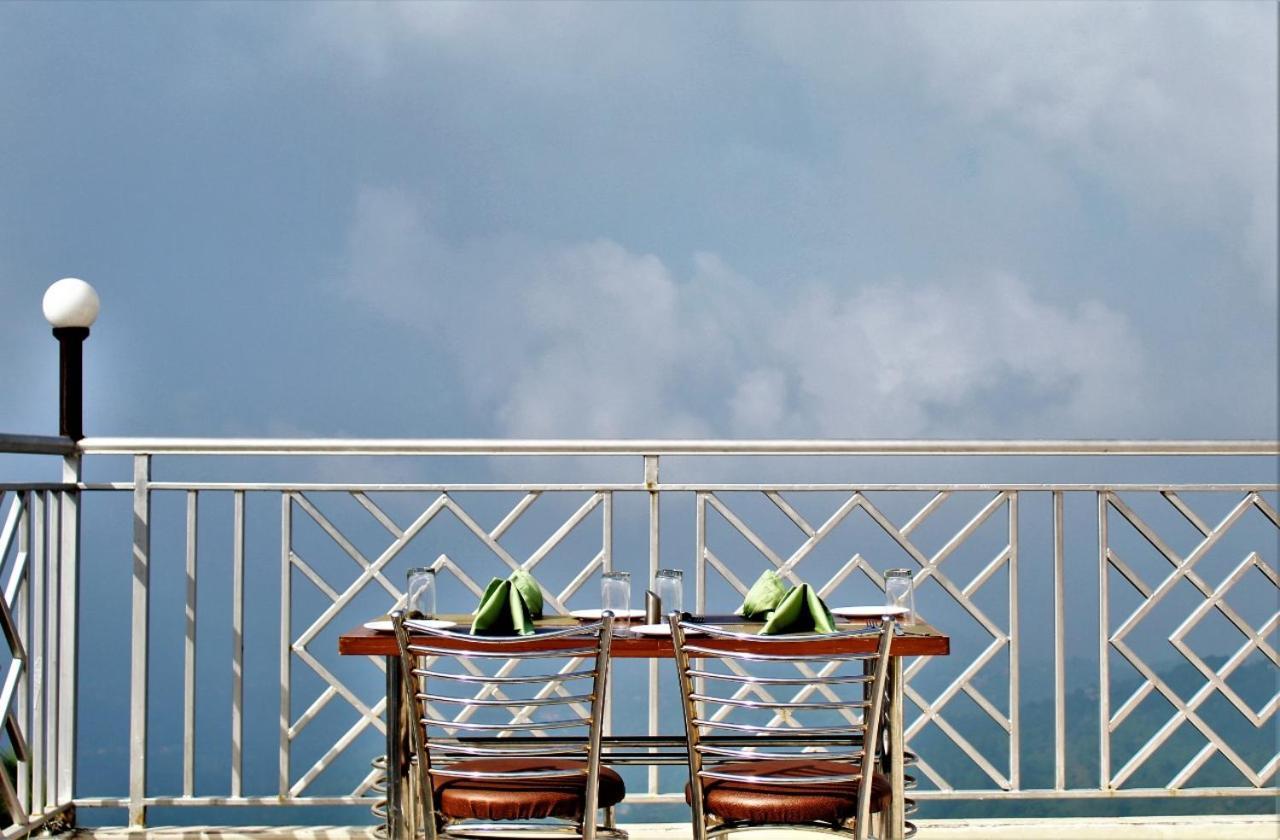 Lotus Inn Hill View Shimla Ngoại thất bức ảnh